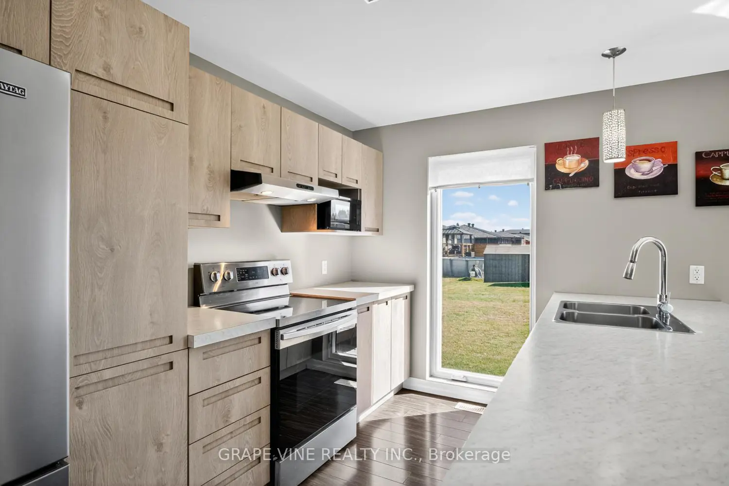 Additional image 11 of 18 Calco Crescent