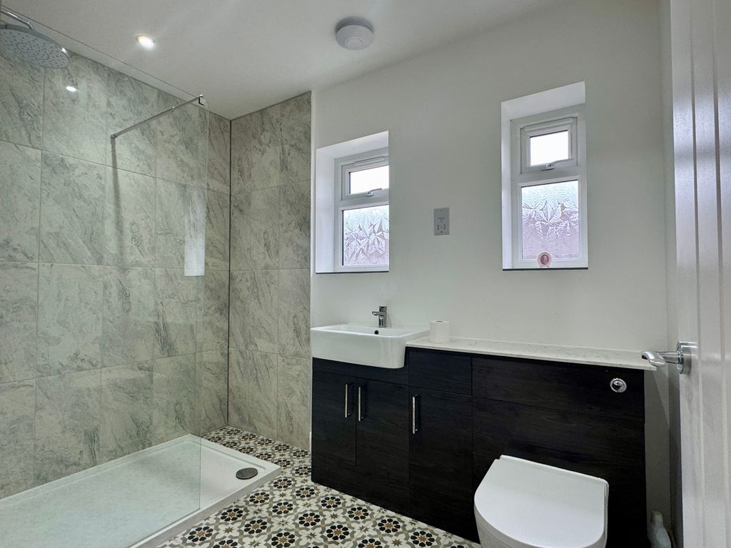 Additional image 10 of 3 bed bungalow to rentMaes Dolau, Carmarthen SA32