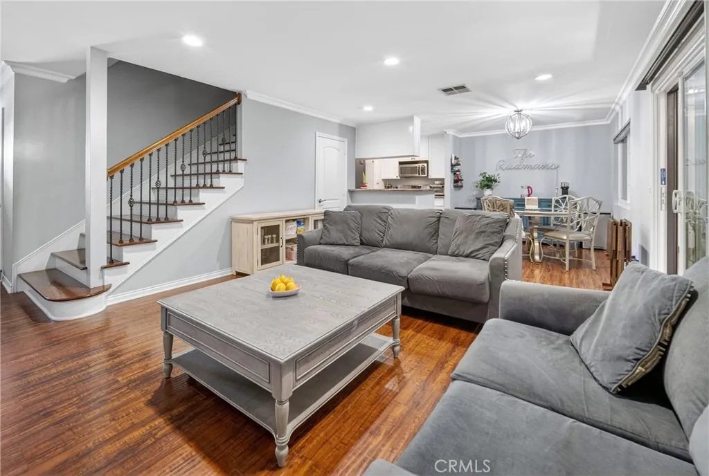 Additional image 8 of 7046 De Celis Place Unit 7, Lake Balboa, CA 91406