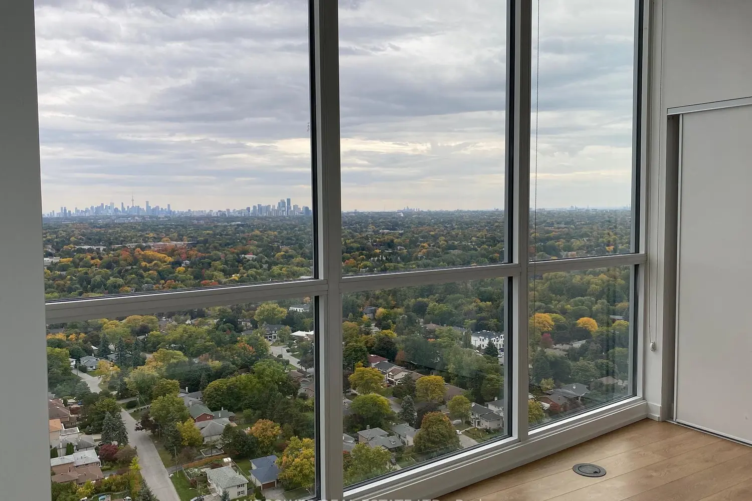 Additional image 11 of 115 Mcmahon Drive Ph 10