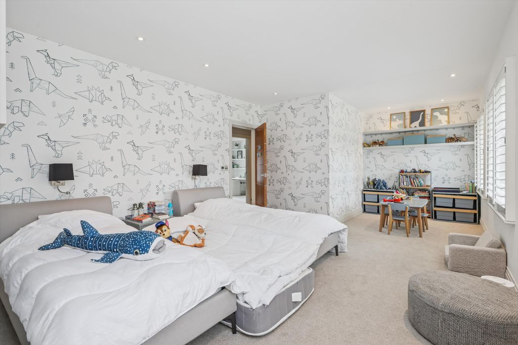 Additional image 16 of 6 bed detached house to rentFairbourne, Cobham, Surrey KT11