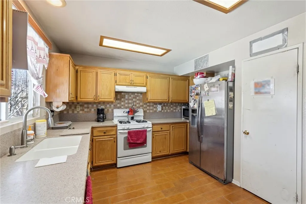 Additional image 6 of 45409 Pickford Avenue, Lancaster, CA 93534