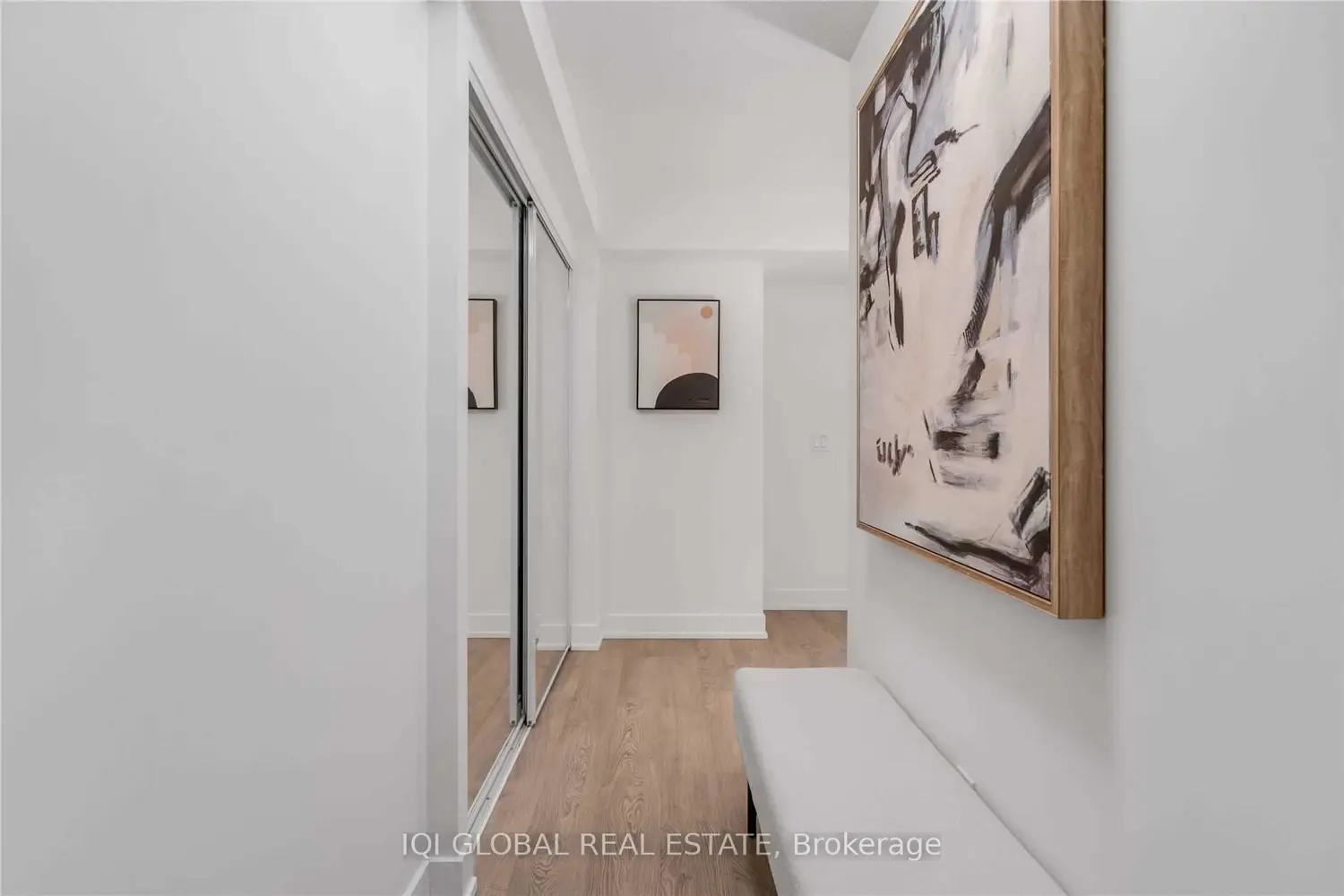 Additional image 7 of 9 Mabelle Avenue 226