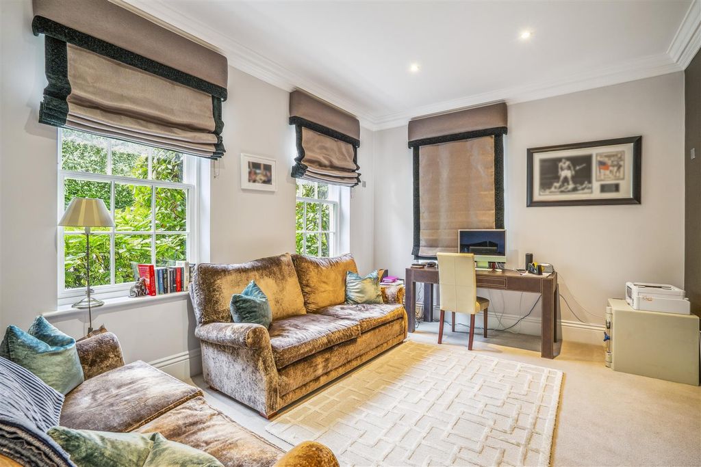 Additional image 5 of 5 bed detached house to rentBrockenhurst Road, Ascot SL5