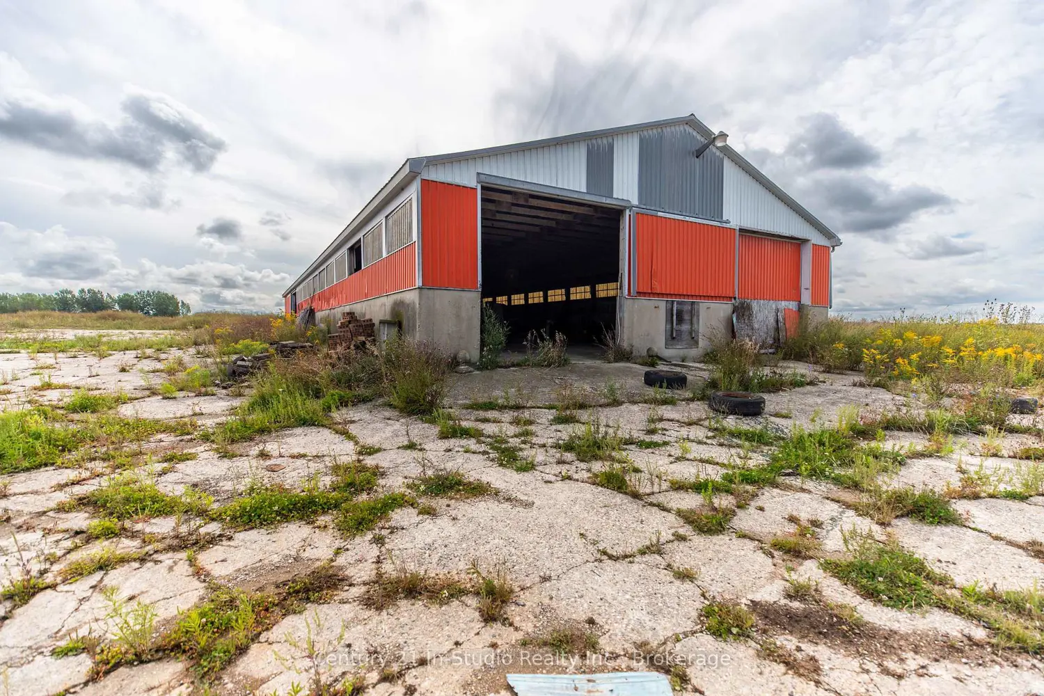 Additional image 18 of 2231 Bruce Road 40