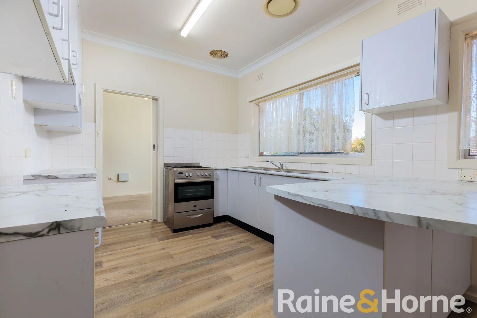 Additional image 2 of 190 Wingewarra Street, Dubbo NSW 2830