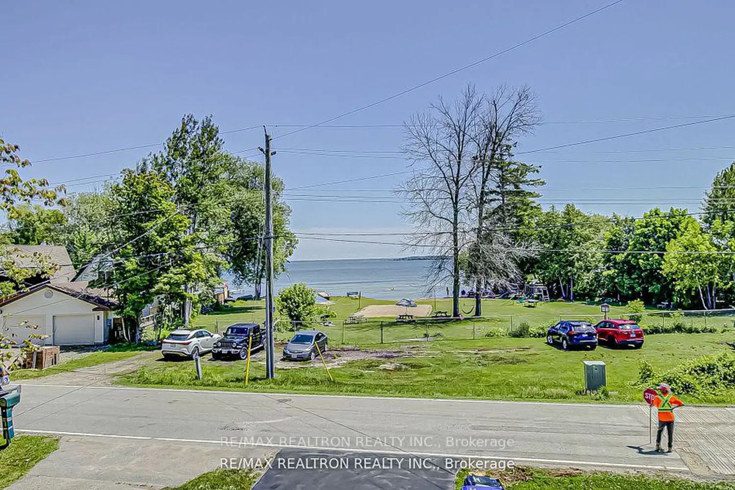 Additional image 10 of 2439 Wallace Avenue