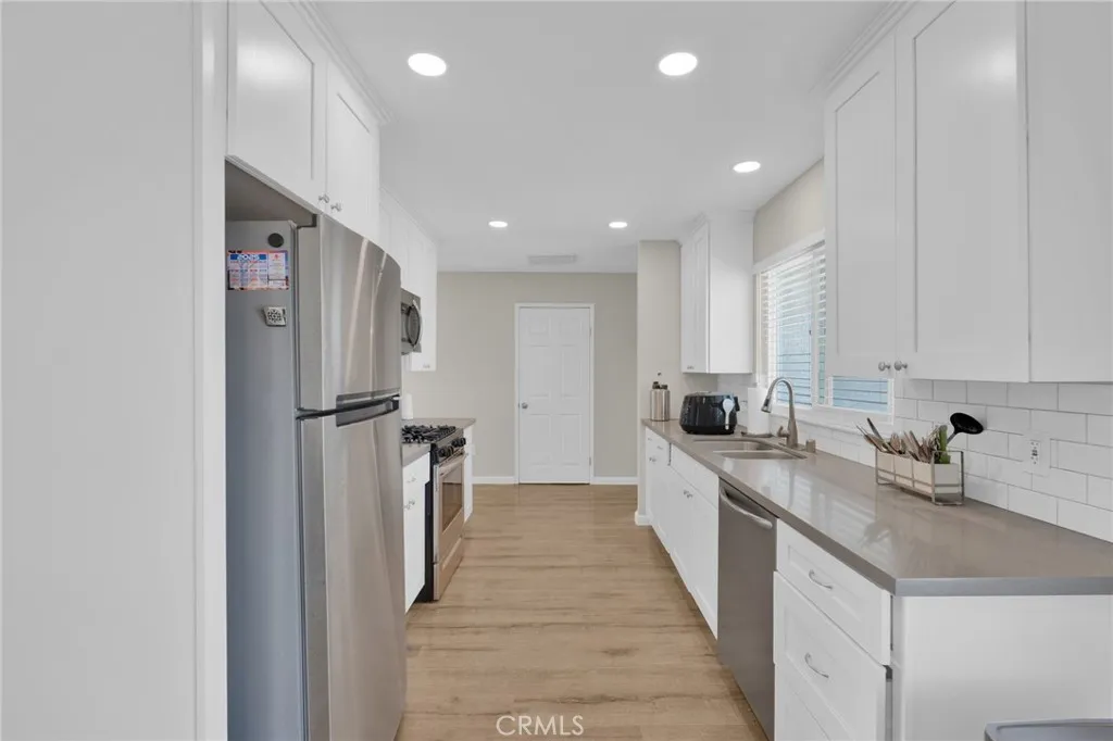 Additional image 46 of 581 Starlight Street, Barstow, CA 92311