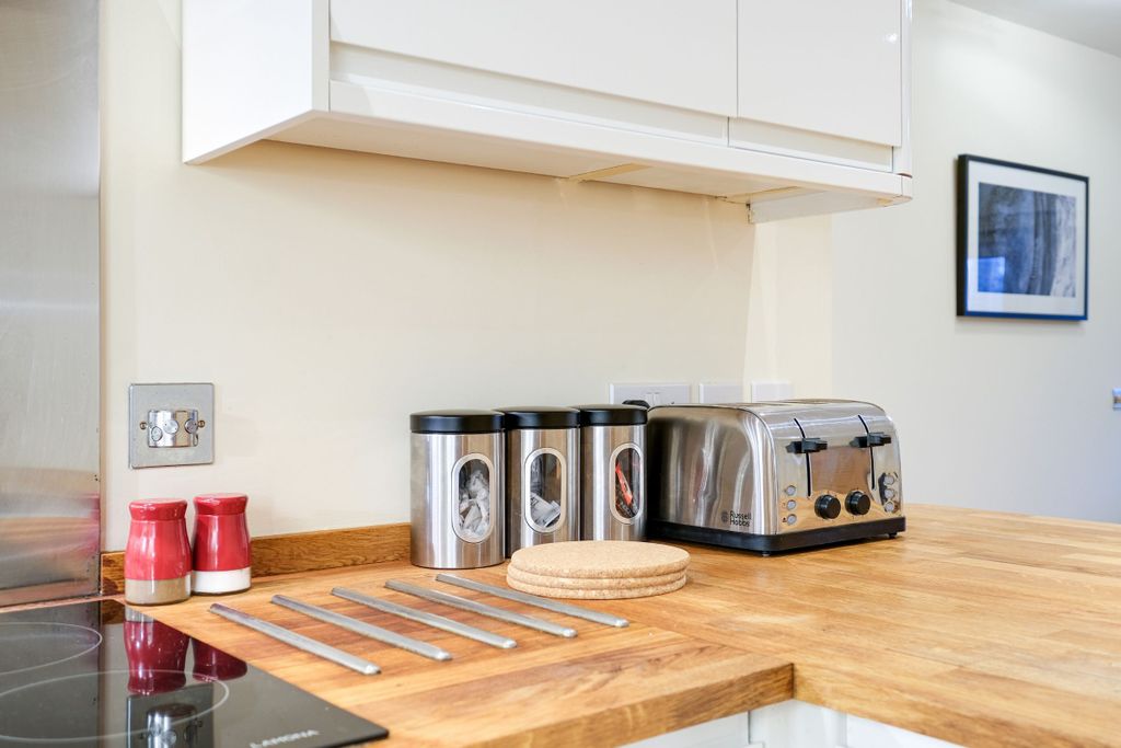 Additional image 37 of 3 bed flat to rentQueen Street, Maidenhead SL6