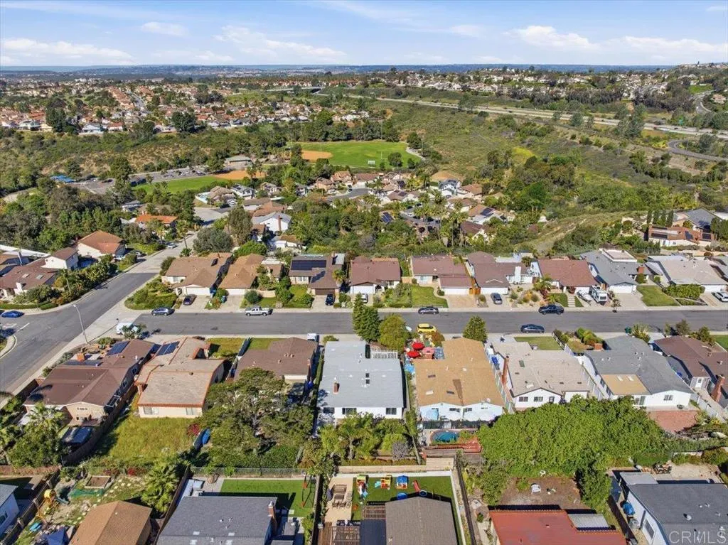 Additional image 38 of 13027 Via Del Valedor, San Diego, CA 92129