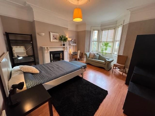 Additional image 2 of 2 bed flat to rentBayswater Road, West Jesmond, Newcastle, Tyne And Wear NE2