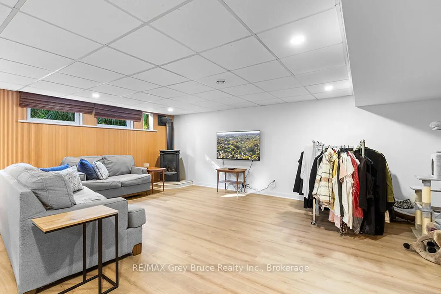 Additional image 6 of 563 21 Street