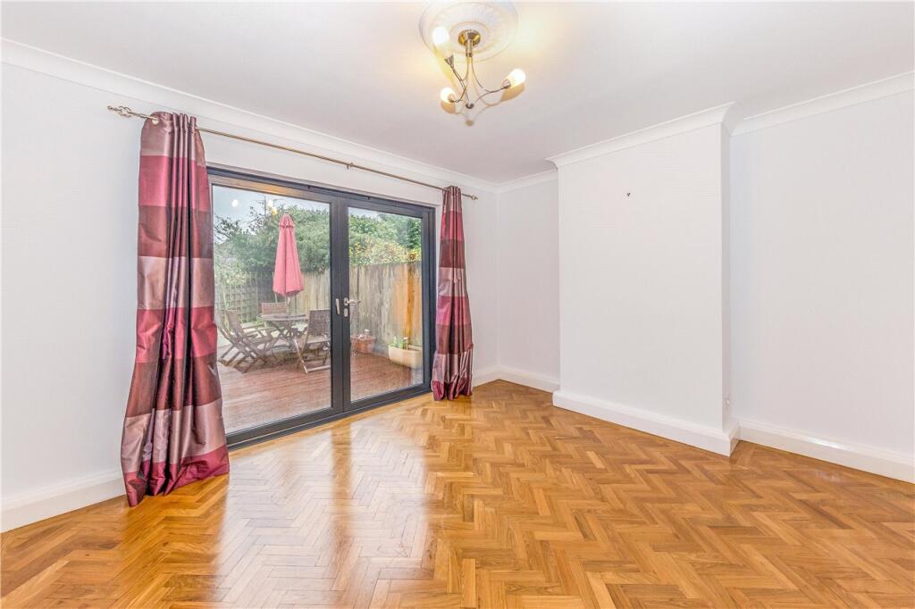 Additional image 5 of Orchard Close, St. Albans, Hertfordshire, AL1