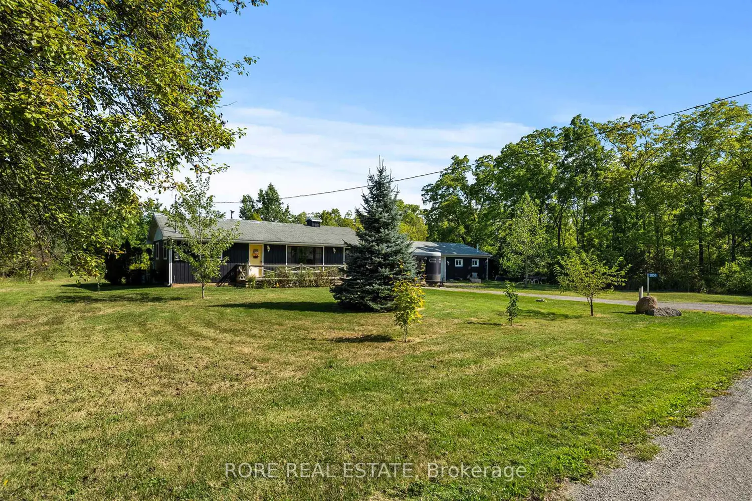2858 Beach Avenue photo 2