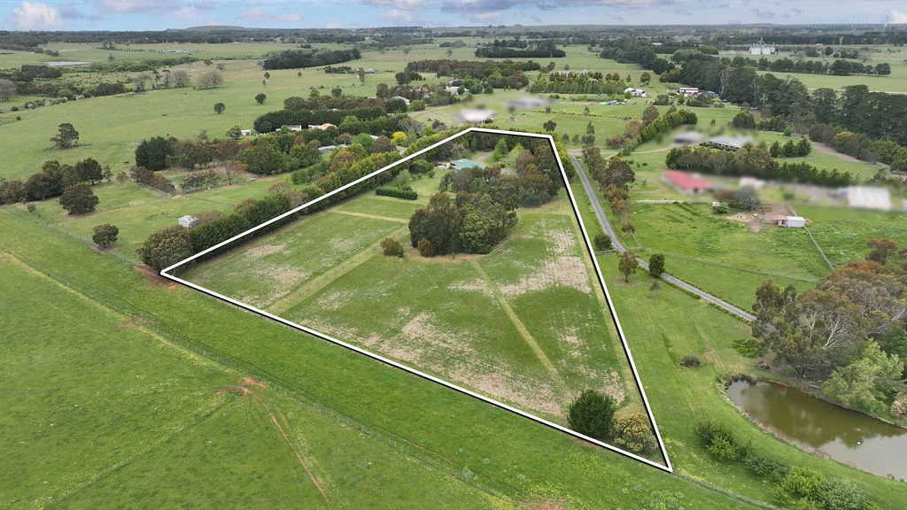 Additional image 24 of 74 Bryant Court, Ballan VIC 3342