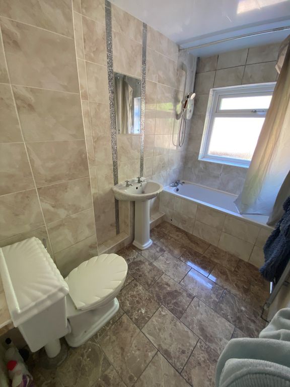 Additional image 3 of 3 bed semi-detached house to rentPemberton Road, Llanelli SA14