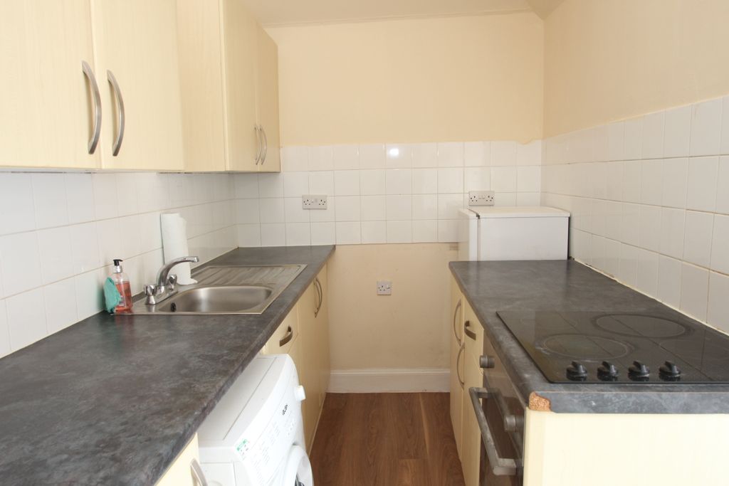 Additional image 3 of 3 bed flat to rentBank Street, Alloa FK10