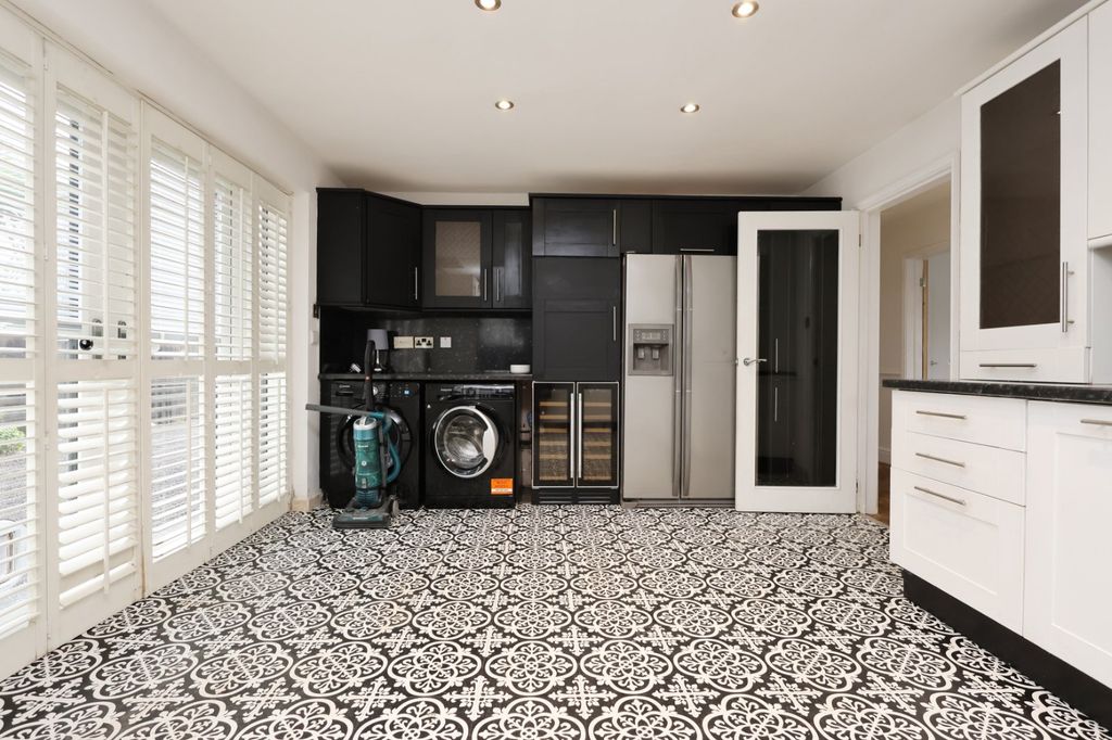 Additional image 7 of Property to rentClos Gwastir, Caerphilly CF83