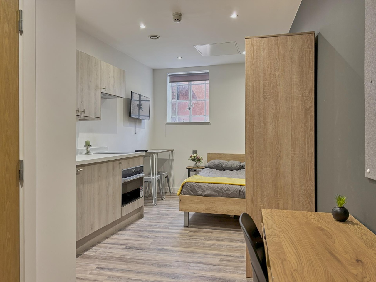 Studio Flat, The Green, BS1, N1 7GU