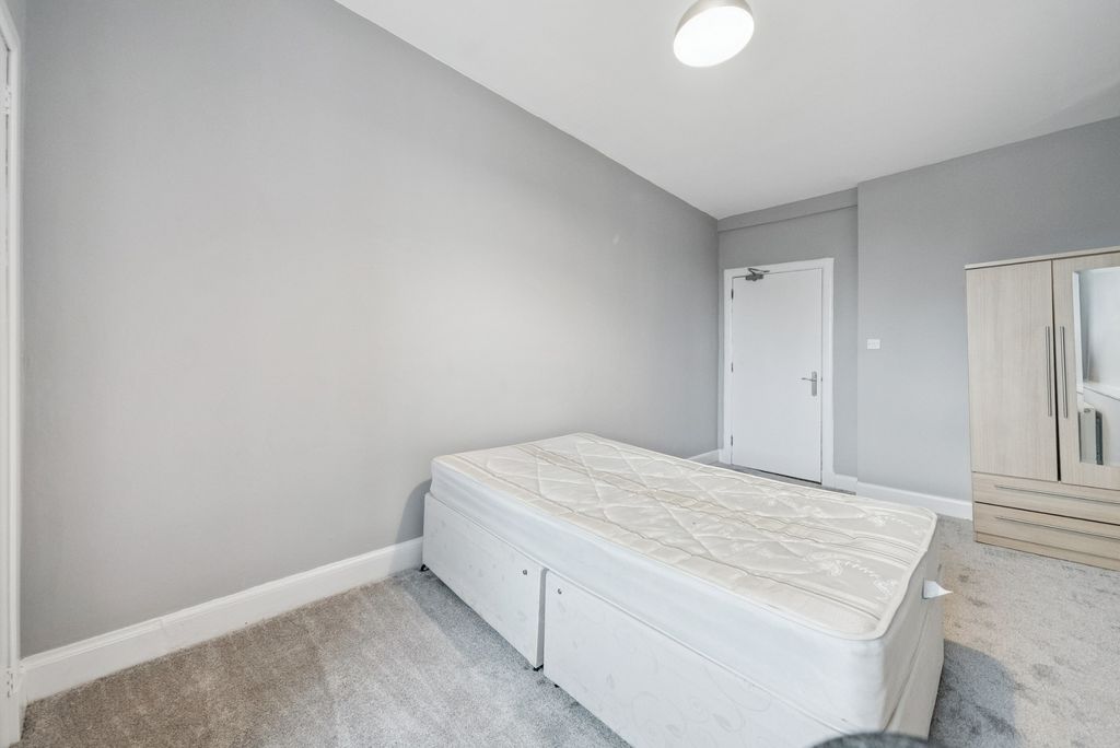Additional image 11 of 4 bed flat to rentPort Street, Stirling, Stirling FK8