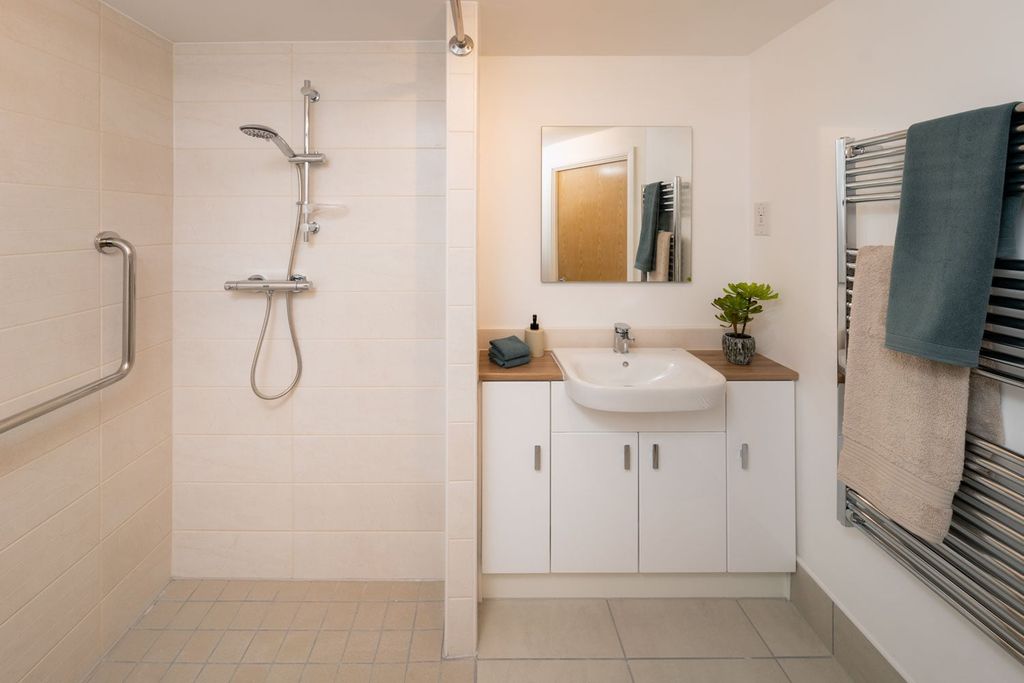 Additional image 7 of 2 bed flat to rentStation Road, Buxton SK17