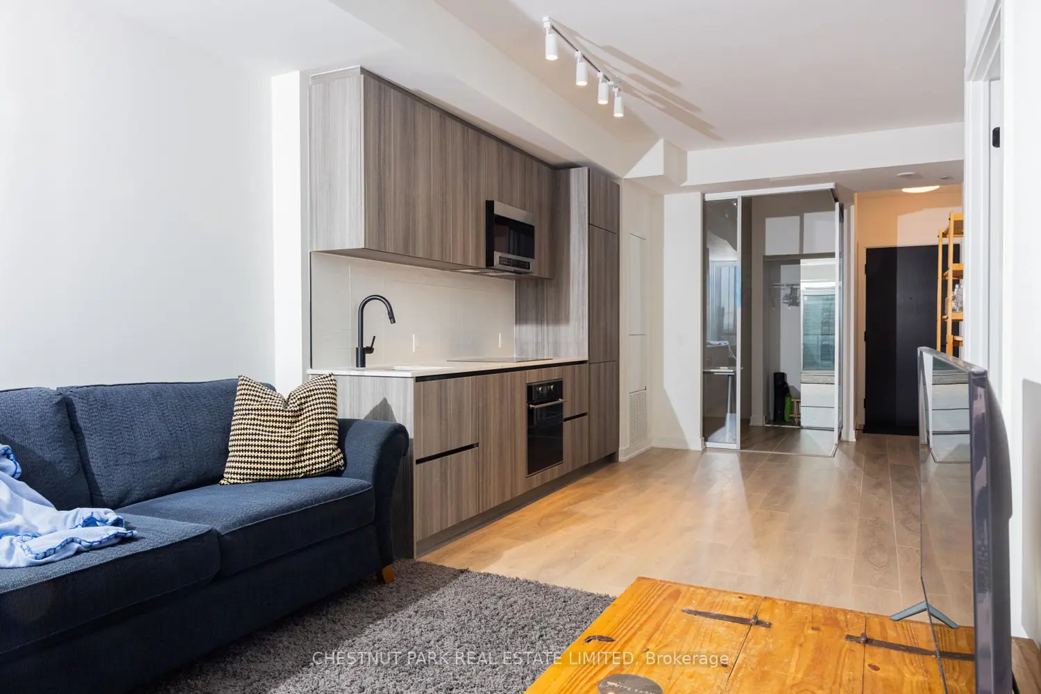 Additional image 7 of 117 Broadway Avenue 1807