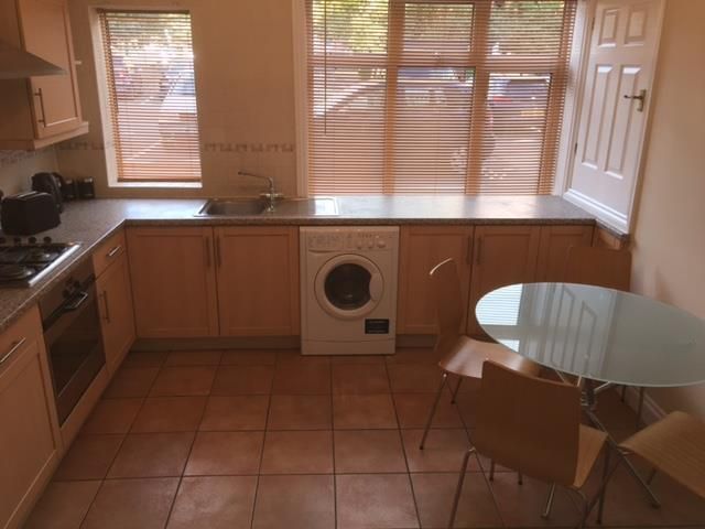 5 bed flat to rentDevonshire Road, Southampton SO15 photo 4
