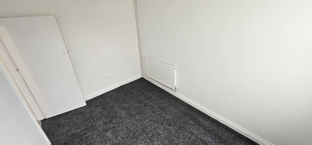 Additional image 12 of 6 bed semi-detached house to rentUnion Street, Luton LU1