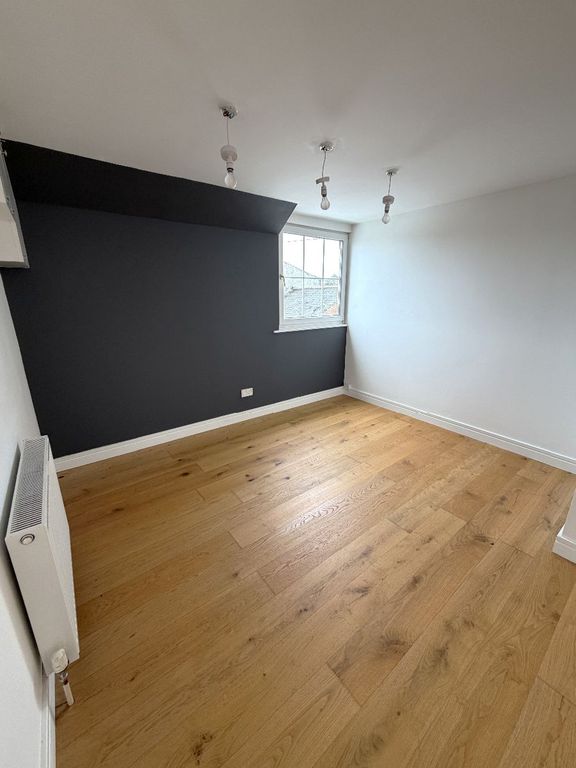 Additional image 3 of 3 bed flat to rentEast Quay, Hayle TR27