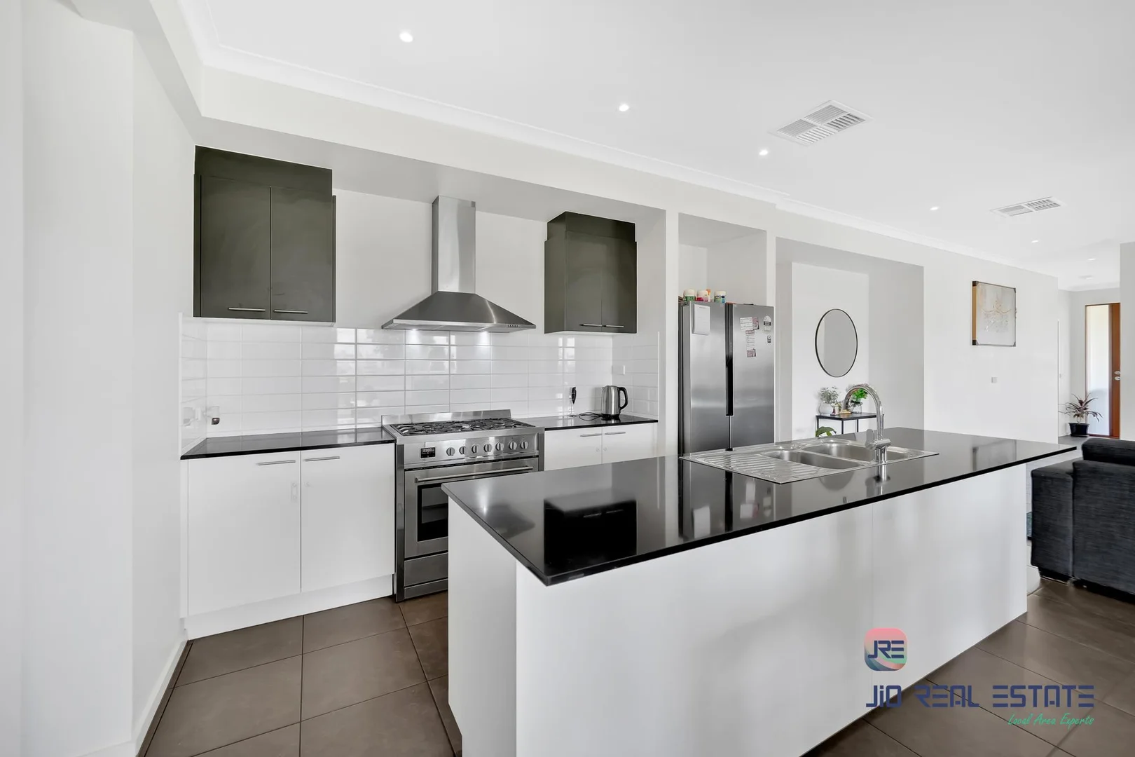 Additional image 8 of 54 Albert Drive, Melton South VIC 3338