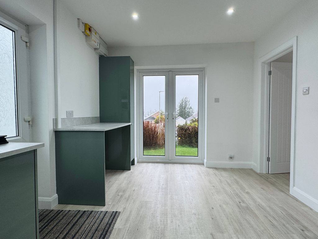 Additional image 4 of 3 bed bungalow to rentMaes Dolau, Carmarthen SA32