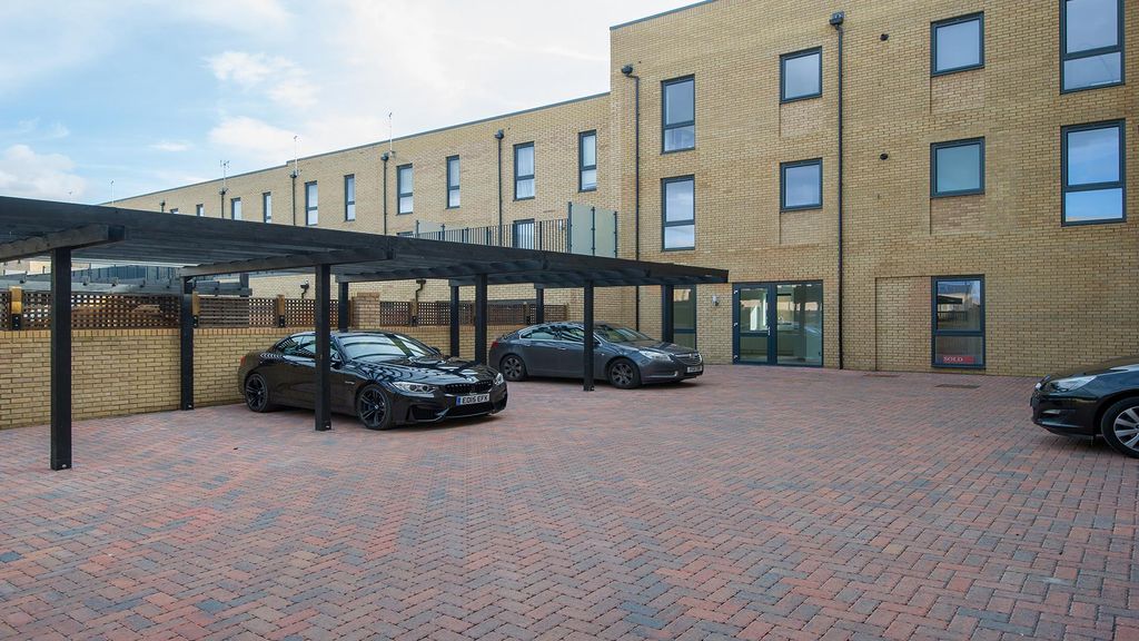2 bed flat to rentWhittle Avenue, Trumpington CB2