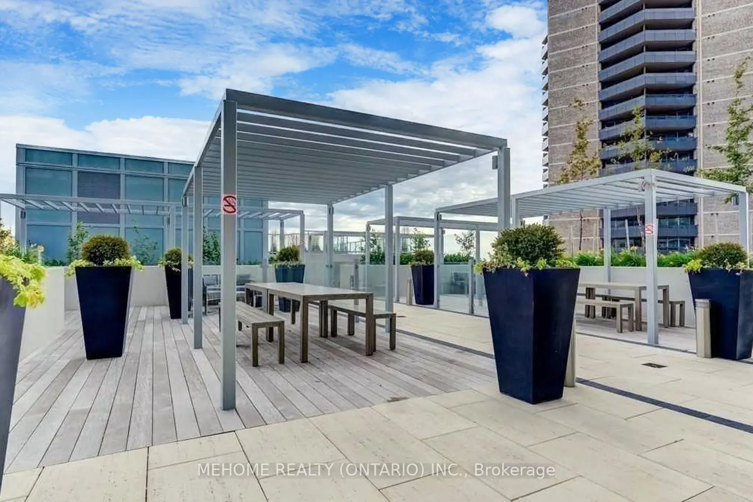 Additional image 18 of 501 St Clair Avenue 204