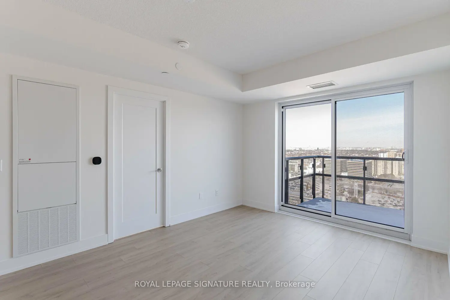 Additional image 10 of 10 Eva Road 2705