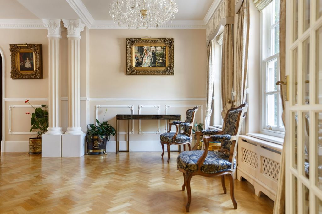 Additional image 5 of 6 bed detached house to rentSt. Leonards Hill, Windsor SL4