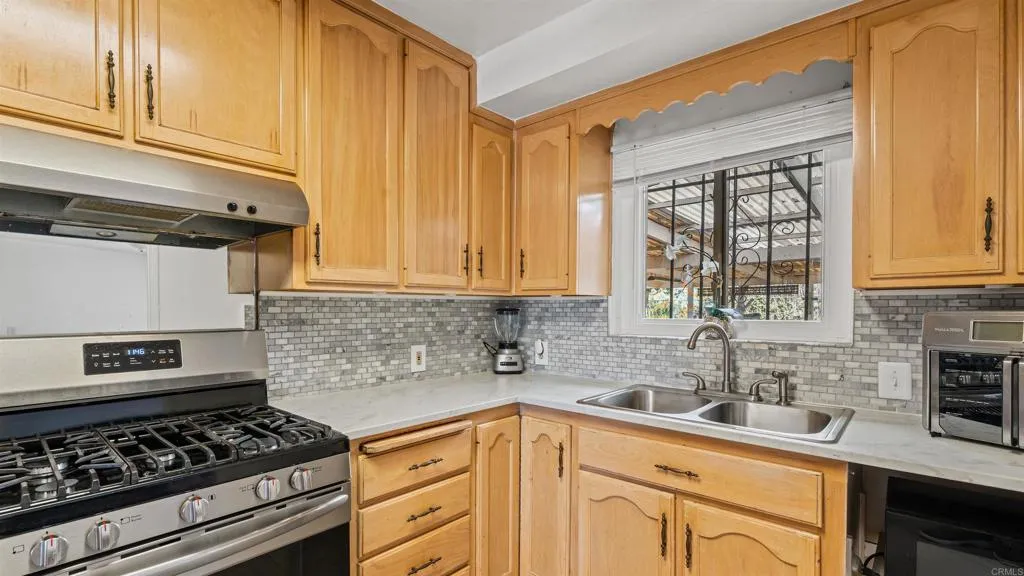 Additional image 15 of 6020 Albemarle St, San Diego, CA 92139