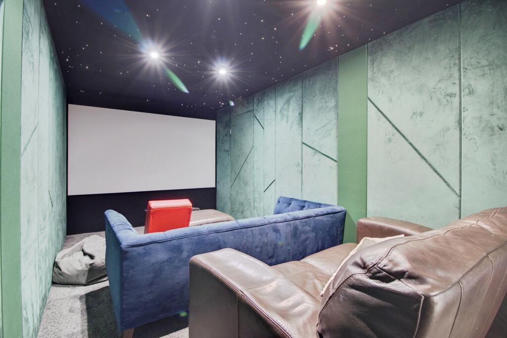 Additional image 8 of Selwyn Drive, Hatfield