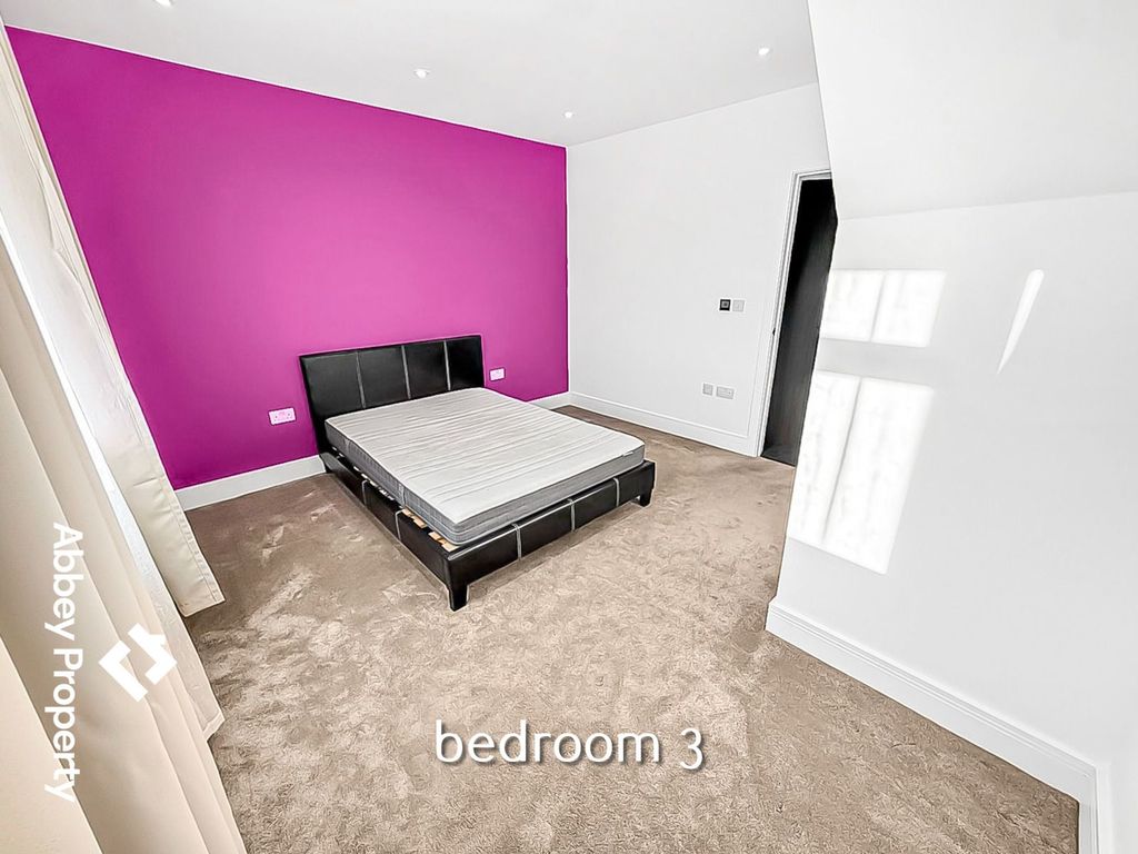 Additional image 22 of 5 bed semi-detached house to rentPriestleys, Luton LU1