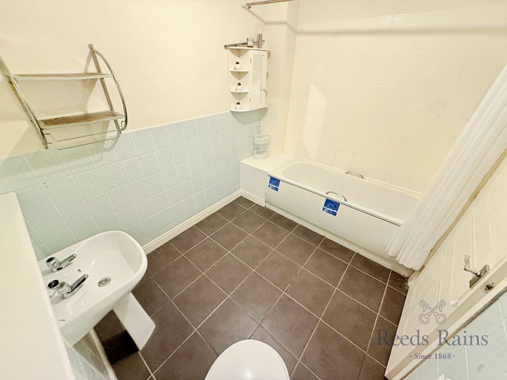 Additional image 15 of 6 bed shared accommodation to rentJohn Street, Knutton, Newcastle, Staffordshire ST5