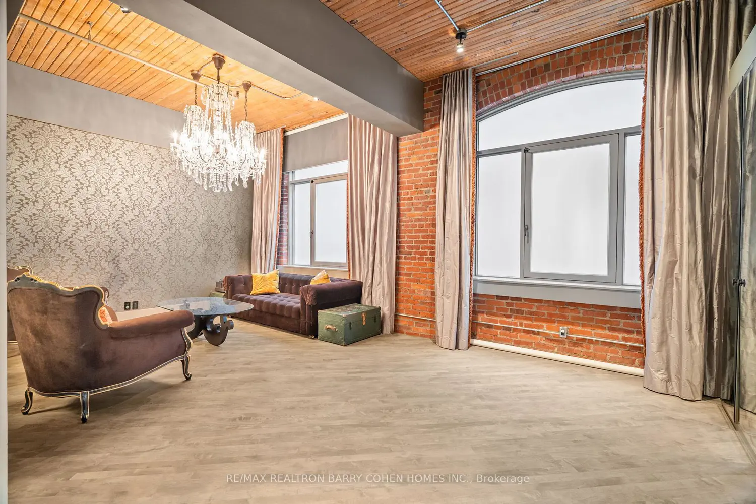 Additional image 19 of 468 Wellington Street 300