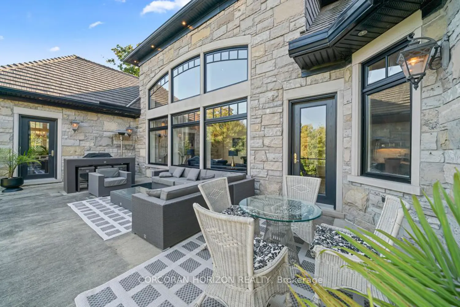 Additional image 18 of 546 Woolwich Place