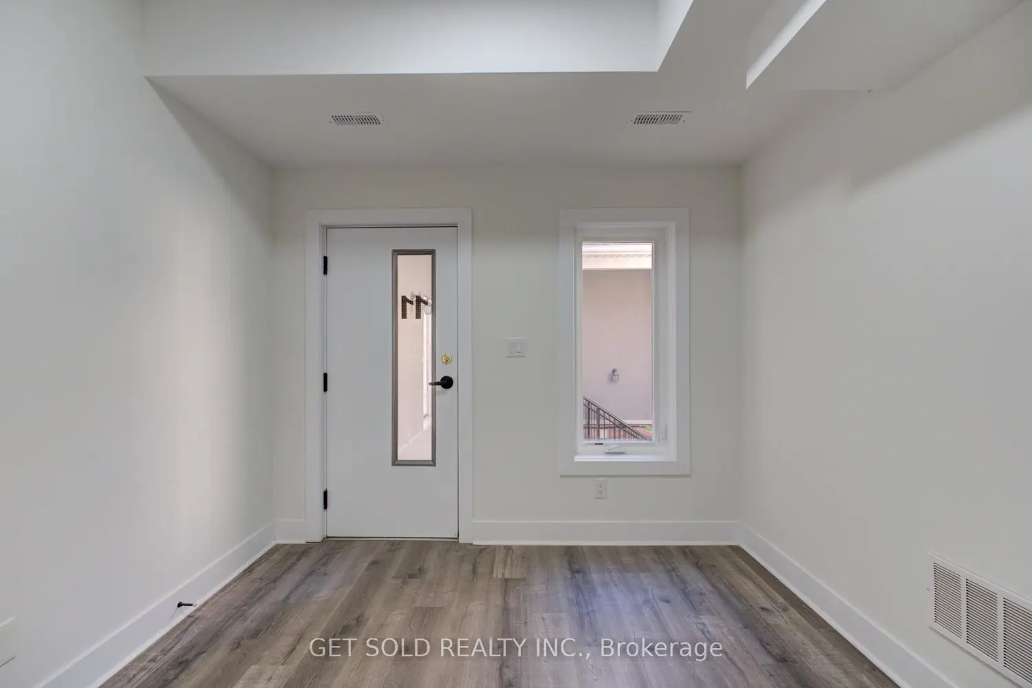 Additional image 3 of 6701 Thorold Stone Road 11