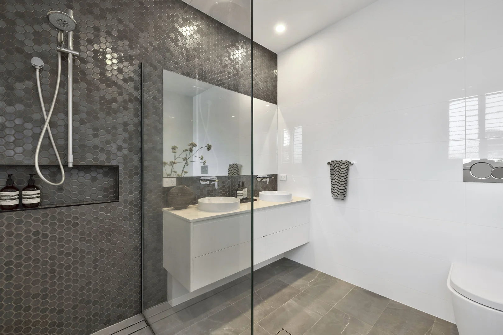 Additional image 12 of 1/12 Sheridan Park Avenue, Broadbeach Waters QLD 4218