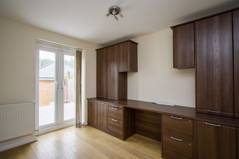 Additional image 10 of 4 bed terraced house to rentCae Canol, Penarth CF64