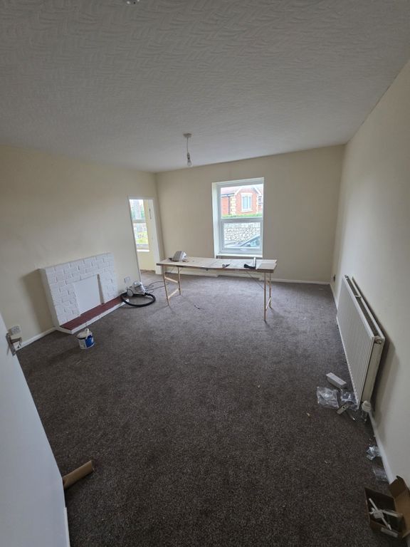 Additional image 4 of 2 bed flat to rentSt Georges Rd, Abergele LL22