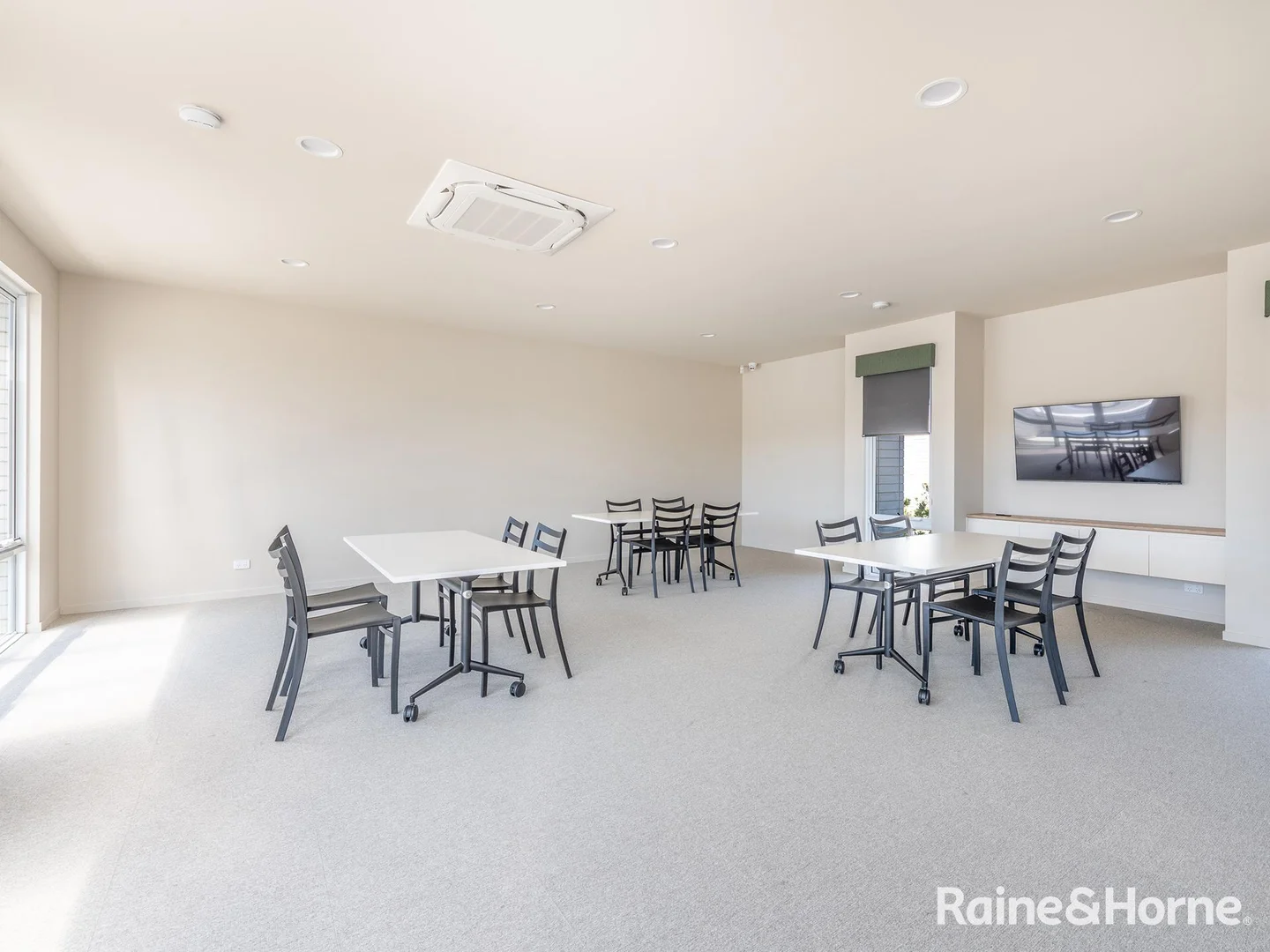 Additional image 24 of 16 Paperbark Crescent, Kingston TAS 7050