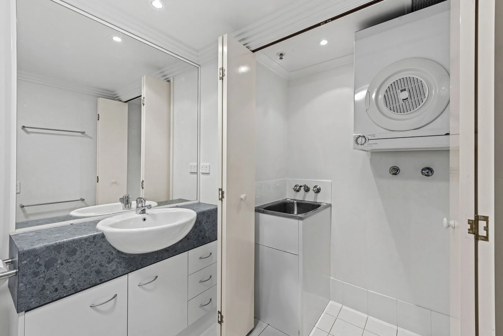 Additional image 8 of 1902/361-363 Turbot Street, Spring Hill QLD 4000