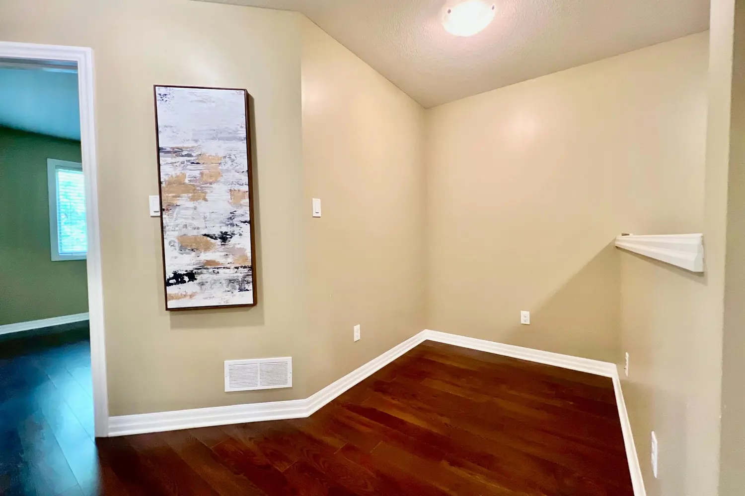 Additional image 10 of 112 North Centre Road 45