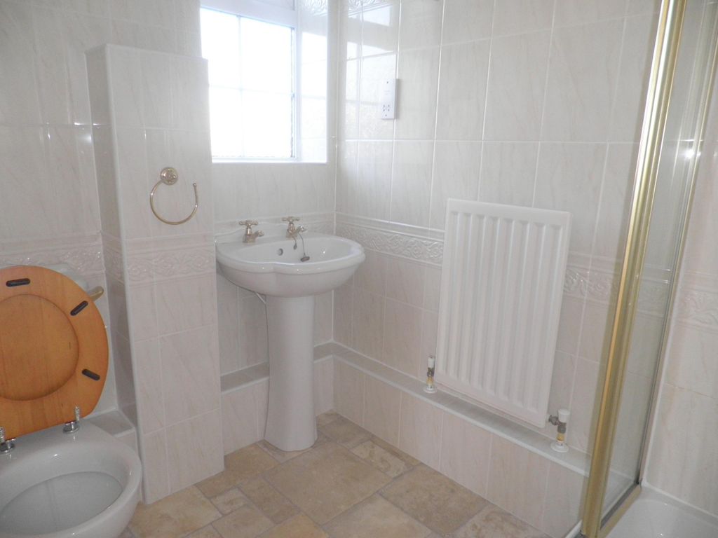 Additional image 7 of 5 bed detached house to rentChaffinch Road, Bury St. Edmunds IP32