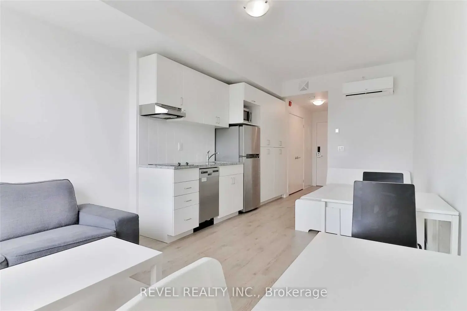 Additional image 8 of 1800 Simcoe Street 204